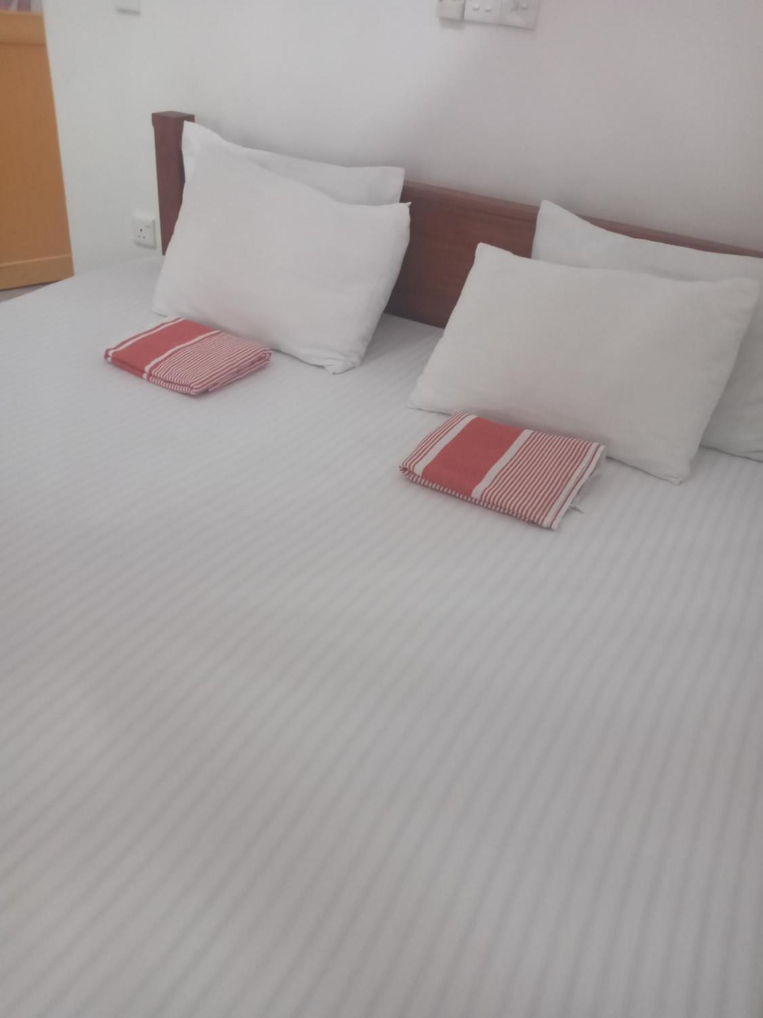 Pravindi Guest Home Mirissa Room photo